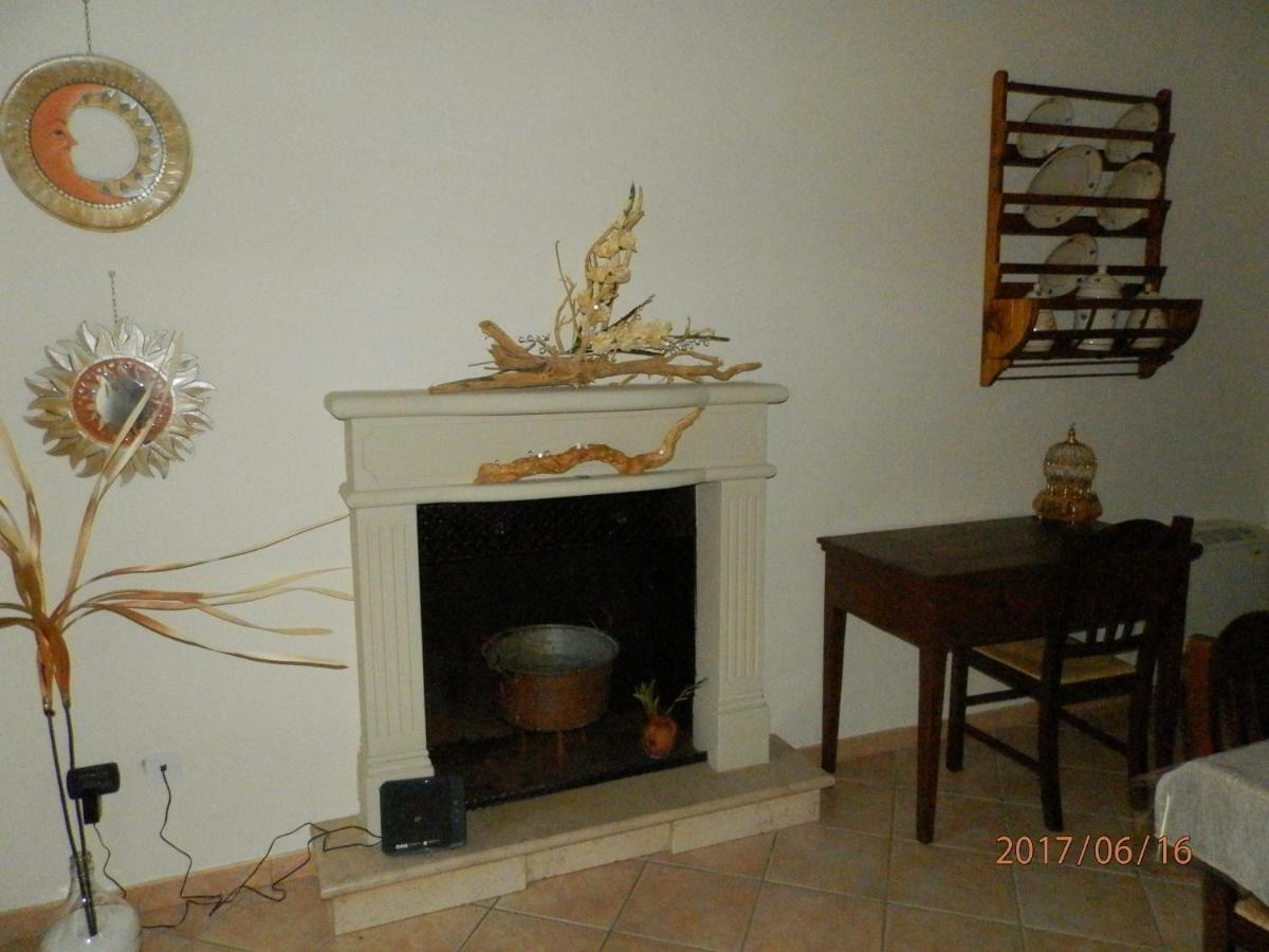 كاستروفيلاري B&B Palazzo L'Occaso المظهر الخارجي الصورة