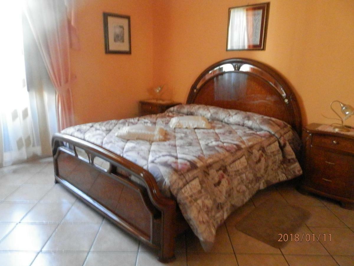 كاستروفيلاري B&B Palazzo L'Occaso المظهر الخارجي الصورة